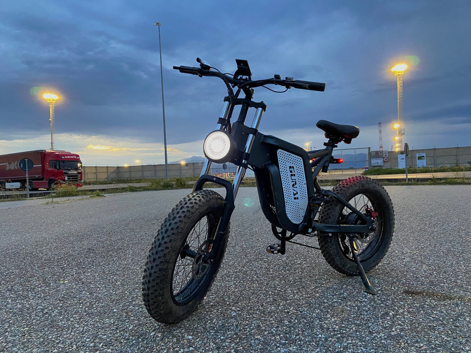 The GUNAI MX25 Electric Bike: A Powerful and Reliable Ride