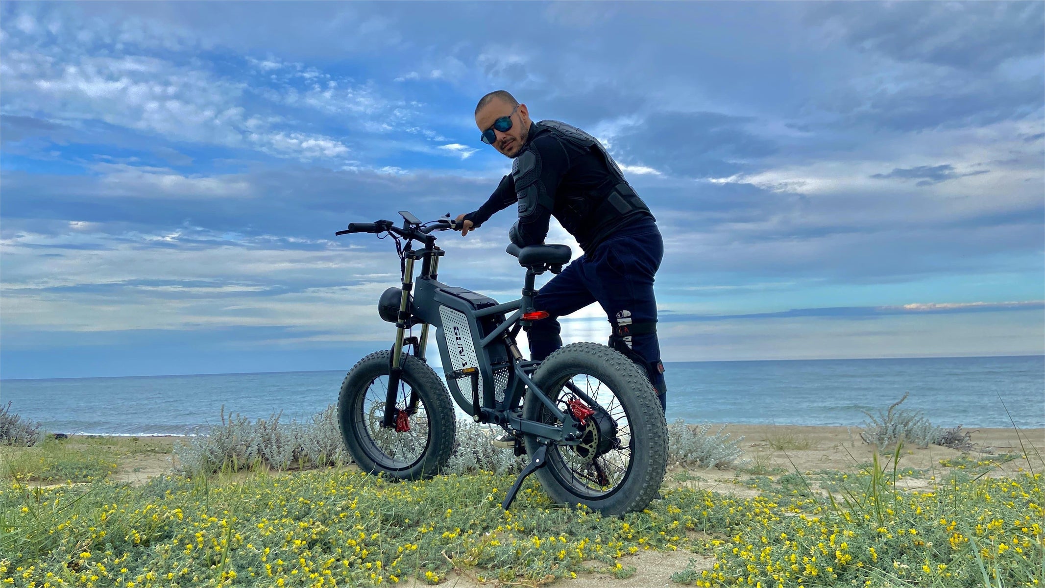 GUNAI  electric bike,e bikes,eco bike electric,bike mountain electric,Off-road e bikes, High range electric bicycle,   Fat tyre electric mountain bike   electric motorbike