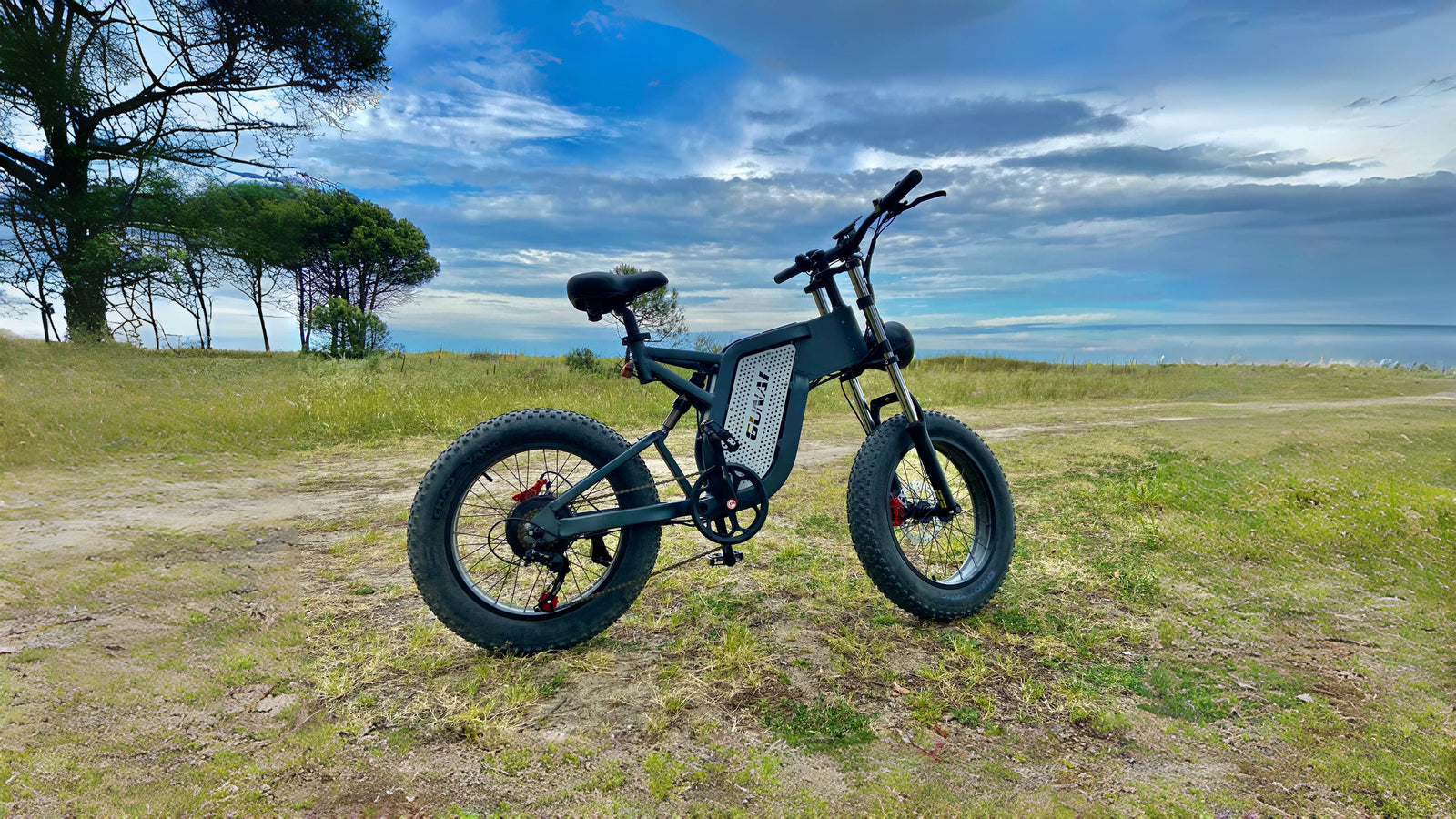 GUNAI  electric bike,e bikes,eco bike electric,bike mountain electric,Off-road e bikes, High range electric bicycle，   Fat tyre electric mountain bike   electric motorbike 
 